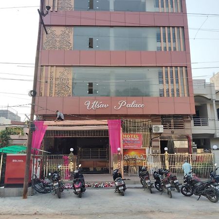 Hotel Utsav Palace Kanpur Exteriör bild