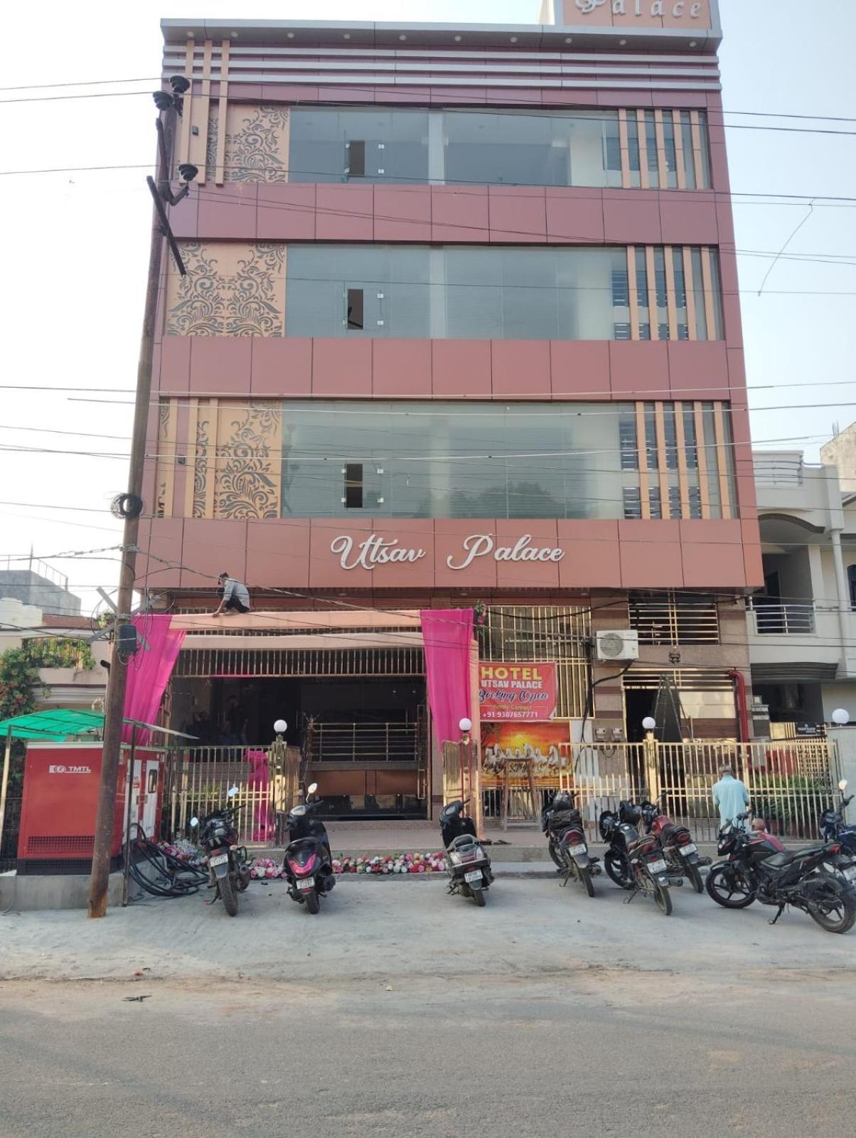 Hotel Utsav Palace Kanpur Exteriör bild